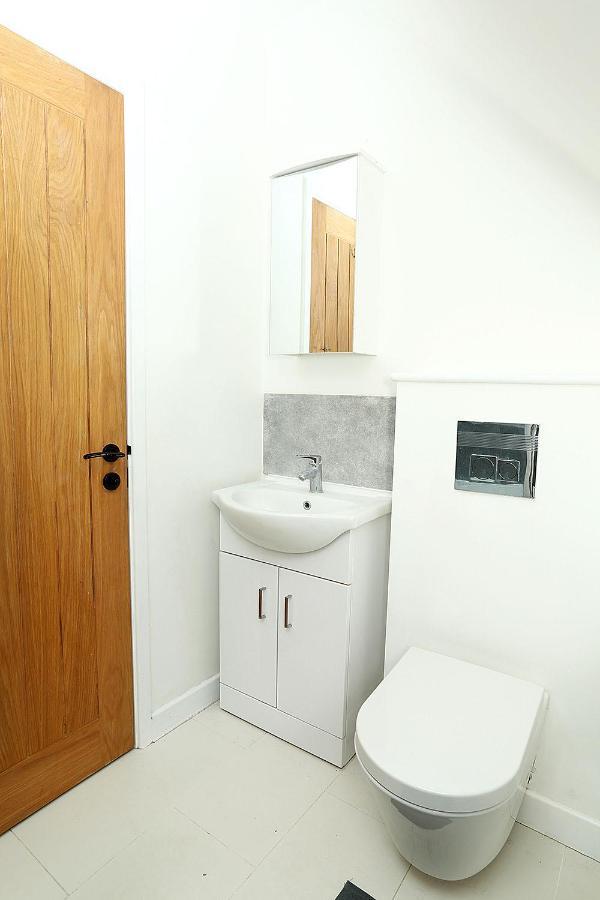 Snobs And Rebels Apartments Shaftesbury Exteriér fotografie